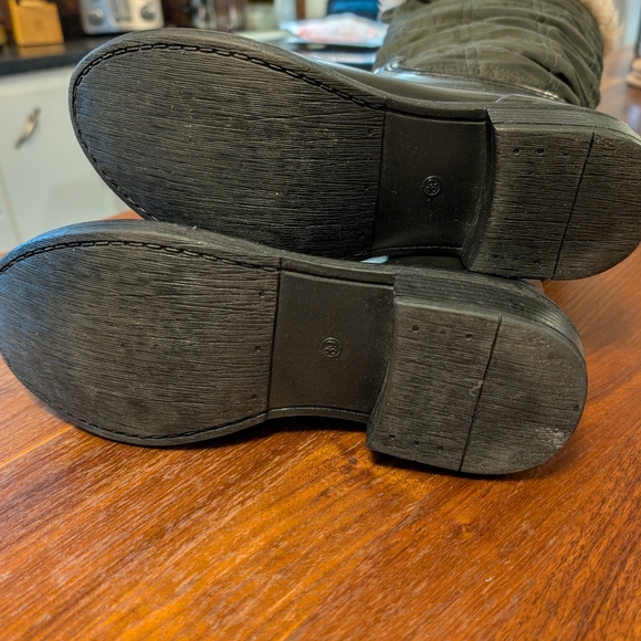 Dirty Laundry Rain Boots Size 9 - Picture 10 of 11